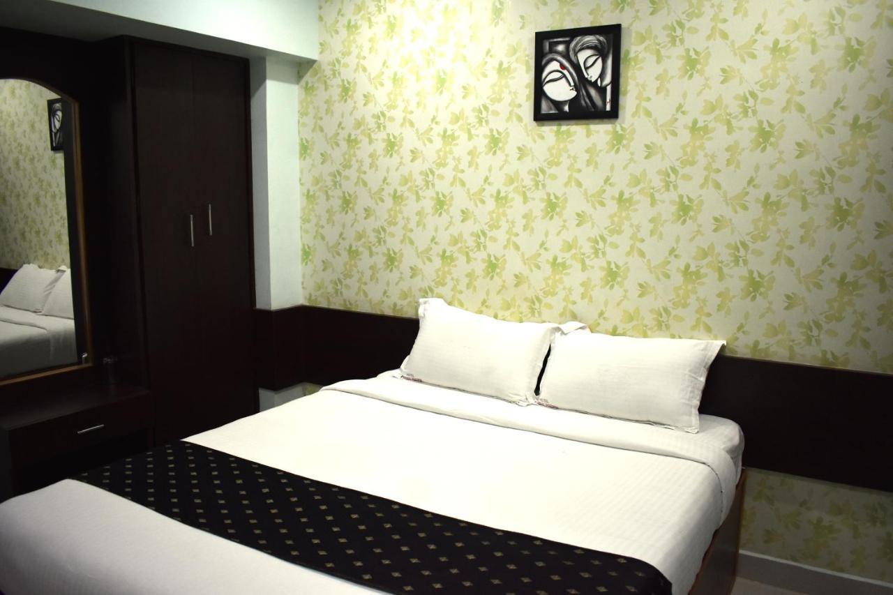 Apple Park Annexe Hotel Tiruchirappalli Ngoại thất bức ảnh