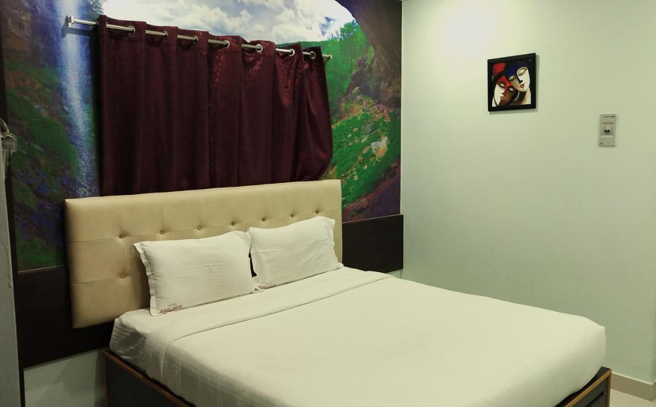 Apple Park Annexe Hotel Tiruchirappalli Ngoại thất bức ảnh